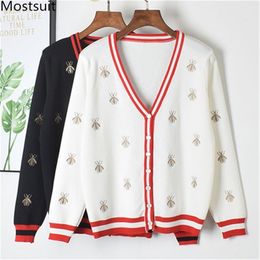 Spring Autumn Knitted Bees Embroidered Cardigan Sweater Women Long Sleeve V-neck Fashion Korean Ladies Tops Sweaters White Black 210513