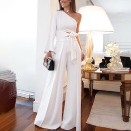 Women White Two Pieces Set One Shoulder High Waist Wide Leg Pants with Sashes Casual Fashion Suits Female Spring Summer 210416