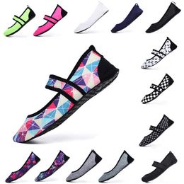 Drop shipping ODM Slippers Swimming Water swim Women Beach Shoe Aqua socks Flat Soft Walking yoga Shoes Non-slip Sport Sneakers Y0714