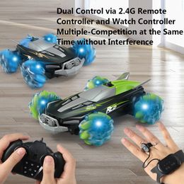 2.4G Carro De Controle Remoto Em spray Competitivo RC Drift De Alta  Velocidade Som De Corrida E Luz Modelo De Esportivo De Brinquedo Para  Crianças