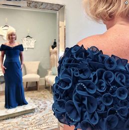 Fora do ombro longo azul escuro mãe dos vestidos de noiva 2021 plus size 3d floral frisado mãe do noivo vestido formal 315p