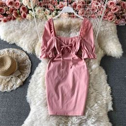Elegant Retro square neck mini dress female summer slim bow bubble sleeve hip vintage for womens vestidos 210420