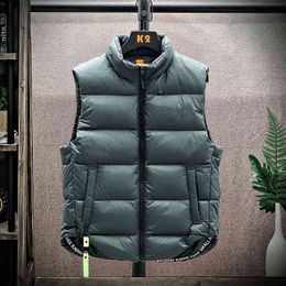 Men's Down Vest Winter Warm White Duck Down Puffy Padded Waistcoat Fashionable Windproof Thick Jacket Outwear Male Clothes Y1103