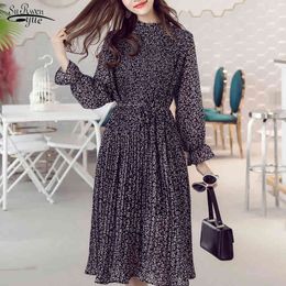 Spring Black Floral Print Chiffon Dresses for Women Vestidos Flare Sleeve Empire Pleated Vintage Midi Dress 8634 50 210508
