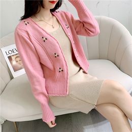 JXMYY Winter Small Fresh Embroidered Yarn-dyed Cashmere-proof Pearl Button Sweater Knitted Coat Female 210412