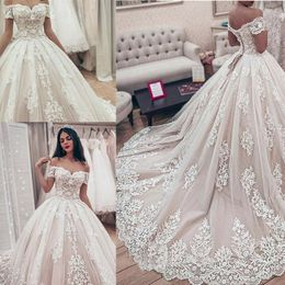 Off Shoulder Sweetheart Beach Wedding Dresses Lace Appliques Bridal Gown