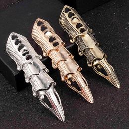 2020 NEW Cool Boys Punk Gothic Rock Scroll Joint Armour Knuckle Metal Full Finger Ring Gold Cospaly DIY Ring Halloween decoration G1125