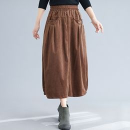 Johnature Corduroy Skirts For Women Elastic Waist Pockets Autumn Solid Color Vintage Women Cloths Bud Skirts 210521