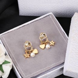 -2021 Designer Stud Orecchini per perle da donna Lettera classica Lettera Ear Earring Gold Gold Argento Accessori di gioielli di alta qualità Regalo di moda per ragazze con scatola