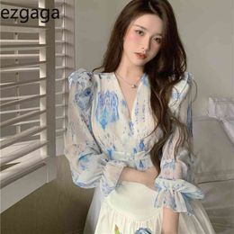 Ezgaga Floral Blouse Women Chic Lantern Long Sleeve V Neck Thin Summer New Slim Chiffon See-through Retro Sexy Shirts Korean 210430