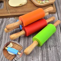 Silicone Rolling Pin for Pizza Cookie Baking Non Stick Surface Wooden Handle 4 Colors Dough Rollers Kitchen Tools BBB14399