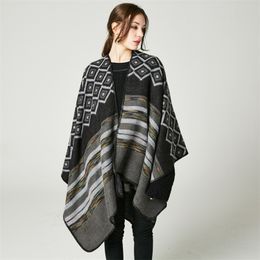 Women's Diamond Shaped Shawl Wrap Swing C Casual Tassel Computer Knitted Thick Plaid For Autumn And Winter 210427