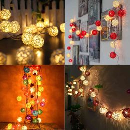 Battery Operated 2m 20Rattan Ball Led String Fairy Light Holiday Christmas Lights Outdoor Guirlande Lumineuse Luces Decorativas Y0720