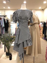 Summer Design Irregular Waist-length Short-sleeved O Neck Plaid Mid-Calf Dress for Women 210615