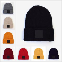 2022 New Winter Knitted Hat Thicken Beanies Fur Pompoms Warm Girl Caps snapback pompon beanie Hats Stone