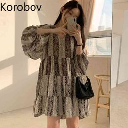 Korobov New Summer Striped Hit Color Women Dress Korean Puff Sleeve Female Dresses Vintage Elegant V Neck Robe Femme 210430