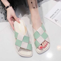 Rimocy Summer Flat Woven Slippers Women Gingham Square Toe Non-slip Beach Shoes Flip Flop Woman Comfortable Soft Bottom Slides 210528
