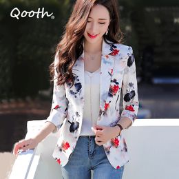 Qooth Printed Floral Plus Size Blazer Womens Fashion Casual Short Three-Quarter Sleeve Blazer Korean Style Small tops QT572 210518