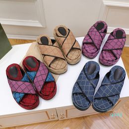 Luxury slipper ladies Multicolor platform sandal lambskin style Flat Slides Designer Sandals fashion summer casual slippers