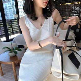 Sexy suspender dress Western style knitted little black spring white simple V-neck bottoming skirt 210520