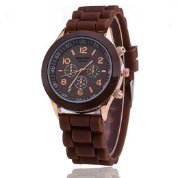 Ladies Watch Quartz Watches 37MM Fashion Casual Wristwatch Womens Wristwatches Business Montre De Luxe Gift Color20