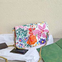 -Mode Messenger Bag Bunte Blumendruckdesigner Kette Tasche Trendy Temperament Frauen Umhängetaschen Top Qualität Handtaschen Kulturbeutel Tasche Geldbörse