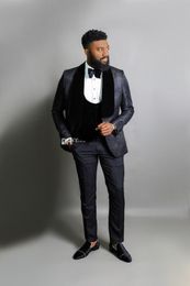 Classic Style One Button Black Paisley Groom Tuxedos Shawl Lapel Wedding/Prom/Dinner Groomsmen Men Suits Blazer (Jacket+Pants+Vest+Tie) W1487