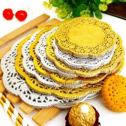 100pcs 8.5 10.5inch Gold Foil Doilies Silver Round Paper Mats Cake Pads Party Desk Decoration 210817