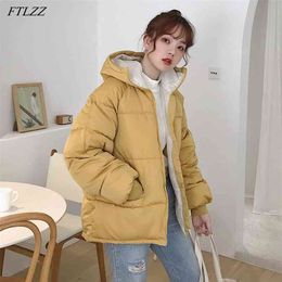 Winter Women Cute Loose Bread Short Cotton Parkas Padded Casual Female Thickness Warm Hooded Ins Black Coat Outwear 210430