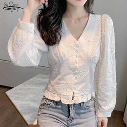 White Lace Shirt Women V-neck Woman Shirt Autumn Vintage Cotton Embroidery Blouse Puff Sleeve Korean Top Blusas 10536 210527