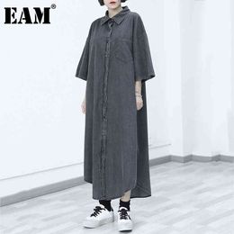[EAM] Women Gray Denim Long Big Size Hollow Out Dress Lapel Three Quarter Sleeve Loose Fashion Spring Summer 1DD7636 21512