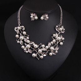 Chains Luxury Crystal Beads Pearl Butterfly Costume Jewellery Sets Floral Rhinestone Choker Necklace Earrings Wedding Set