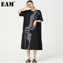 [EAM] Women Black Print Big Size Casual Dress Round Neck Short Sleeve Loose Fit Fashion Spring Summer 1DD7359 210512