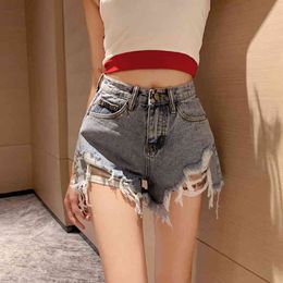 [EWQ] Women Hole Casual Slim Denim Wide Leg Burr Sexy Mini Shorts New Loose Trousers Fashion Spring Summer 16W698 210423