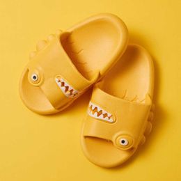 Children's Slippers Kids Cartoon Home Shoes Baby Boys Girls Indoor Soft Bottom Non-Slip Summer Beach qq322 210712