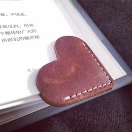 Bookmark 2pcs Leather Vintage Paper Clips Love Heart Design Book Mark School Office Clip Page Holder Stationery