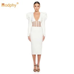 Sexy V-Neck Long-Sleeved Bodycon Midi Dress Autumn Runway Celebrity Party Fashion Mesh Stitching White Vestidos 210527