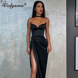 Vestido largo de fiesta con escote V y abertura lateral |INVITADISIMA  Colores VERDE Talla Ropa XS Categoria Colores VERDES