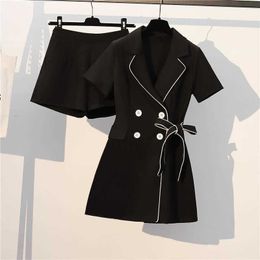 Two-Piece Suit Plus Size Lady Summer Slim Young Style Black Notched Collar Shirts Lace-Up Tight Waist Shorts Female Fashion Set Y0702