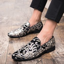 POLALI Chaussures Men Embroidery Loafers Red Pink Smoking Slipper Shoes Elegant Party Dress Flats Flowers Painted Casual Shoes