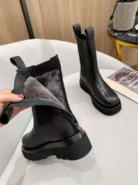 2021 female designer boots Martin desert Flamingo love arrow leather medal thick non slip winter size us6-11