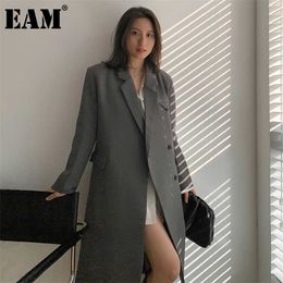 [EAM] Women Pockets Grey Long Big Size Blazer Notched Sleeve Loose Fit Jacket Fashion Spring Autumn 1DD5532 210930