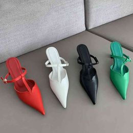 Women's low heels, narrow pointed fashion shoes, red, outdoor, spring