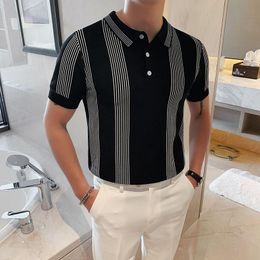 Стильные полосатые вязаные вязаные рубашки POLOS мужчины мода летнее лето натягиваемый дышащий тонкий подходящий цвет контрастный топ