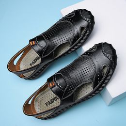 Trendy Soft Bottom Sandals Casual Luxurys Designers Sandy beach shoes Men Women Slippers Breathable and lightweight
