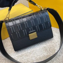 5A Designer Kan Shoulder Bags Luxurys Handbag Purse Women Embossed Cowhide Genuine Leather Chain Cross Body Bag Wallets Pouch High Qualtiy