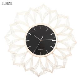 Modern Wrought Iron Ornaments Home Livingroom Bedroom Mural Decoration Hotel Mute Clock Wall Sticker Crafts 210414