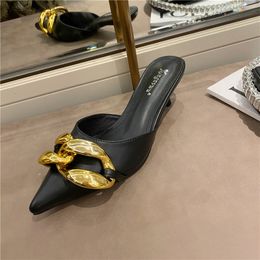 Women Flat Heel Slipper Brand Metal Chain Slides Ladies Pointed Toe Slip On Outside Casual Sandal Shoes Flip Flop 210427
