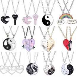 Fashion Best Friends Honey Love Couple Pendant Necklace 2 Pcs/ Set Rainbow Broken Heart BFF Good Friends Friendship Jewellery Gift G1206