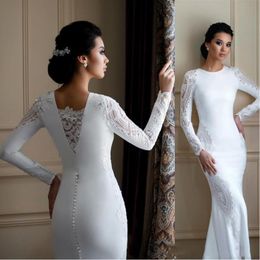 Elegant Arabic Dubai White Mermaid Evening Dresses Long Sleeves 2022 Lace Cut-out Trumpet Buttons Satin Reception Formal Party Gowns Women Prom Dress Robes de Soriee